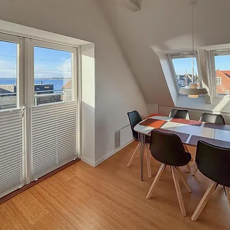 Nyaraló Awesome In With House Sea View